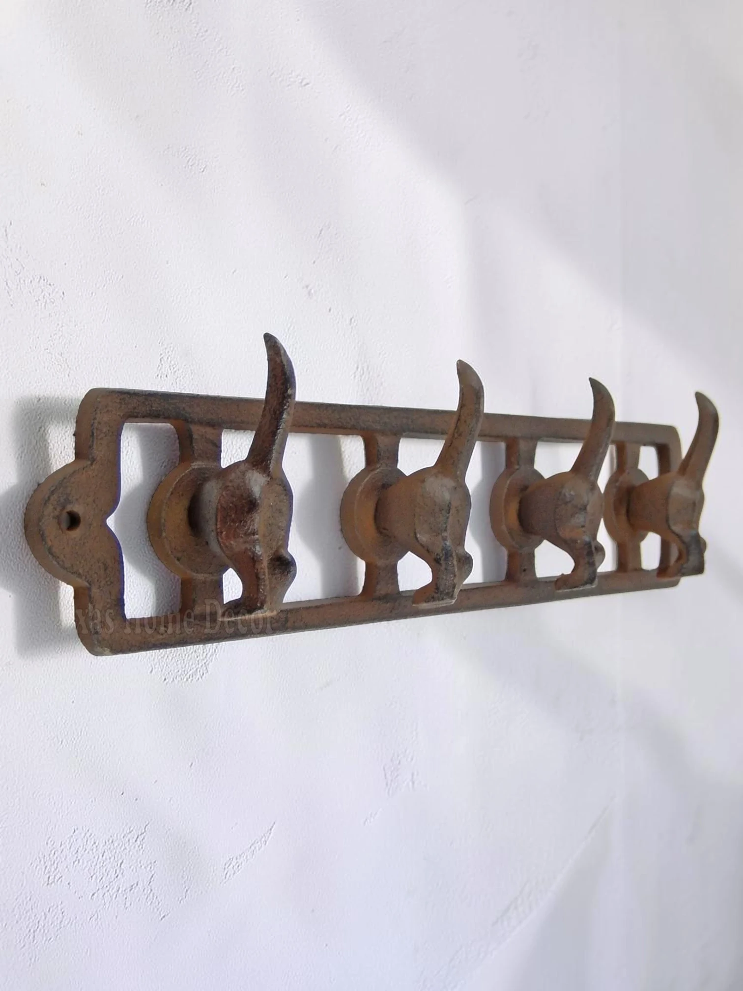 Rustic Cast Iron Dog Tail Wall Hook Rack - Heavy Duty 4-Hook Organizer for Leashes, Keys, and Coats - Image 2