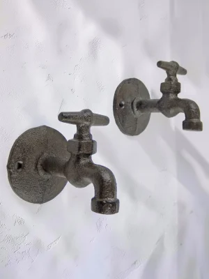 Royalchessset Faucet Knob Wall Hooks Industrial Cast Iron Decorative Hangers 2-Pack