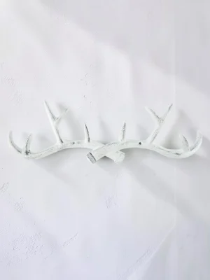 Rustic Cast Iron Antler Wall Hook Rack - 14.5-inch Decorative Wall Hanger for Coats, Keys, and Towels - Whitewashed Finish